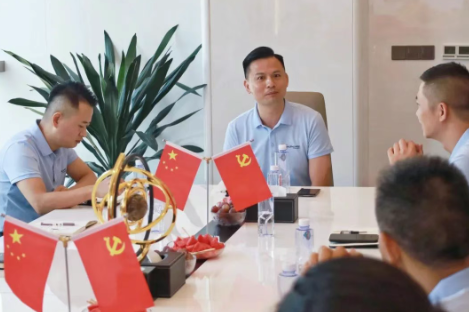 组织关怀送清凉 千斤西瓜到岗位 | 中安国保集团组织开展“三伏送清凉“慰问一线员工活动